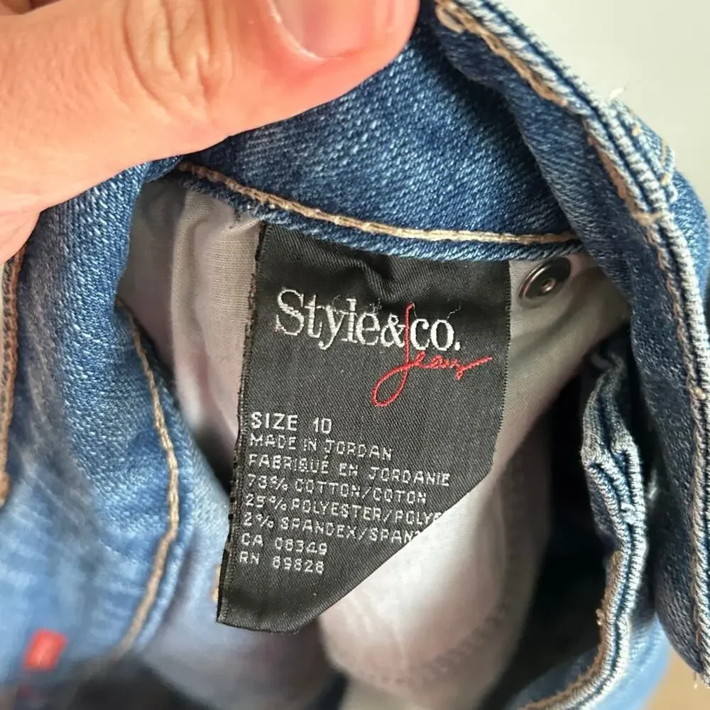 Style & Co. Bottoms Up Jeans - Size 10 Straight Leg - Picture 7 of 7